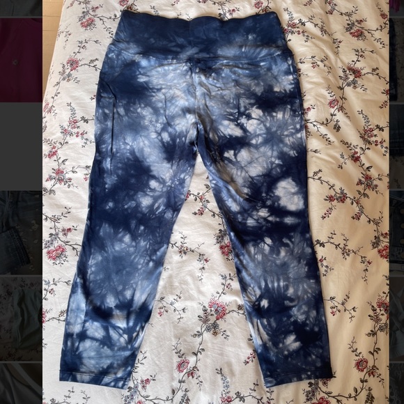 Zenergy So Slimming Petite Star Tie-Dye Crop Leggings - Picture 5 of 7